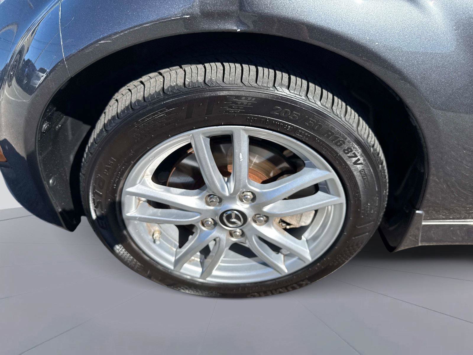 Used 2015 MAZDA MX-5 Miata Sport image 11