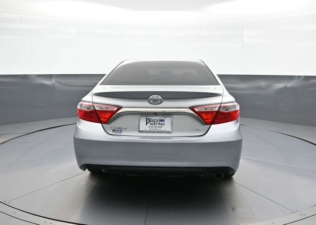 Used 2017 Toyota Camry SE w/ Protection Package (Q2) FWD image 7