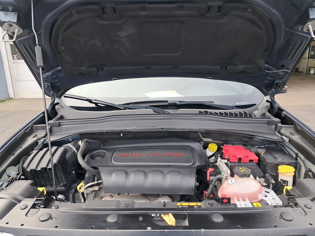 Used 2021 Jeep Renegade Latitude AWD/4WD image 27