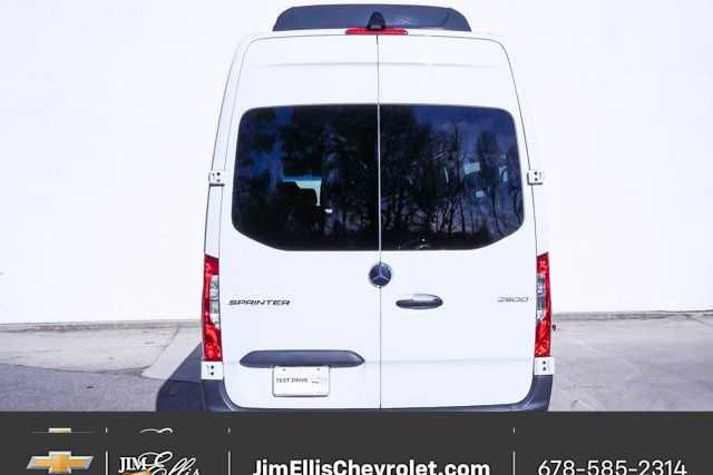 Used 2025 Mercedes-Benz Sprinter 2500 image 3
