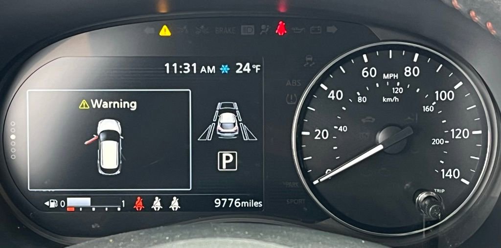 Used 2024 Nissan Kicks SR w/ SR Premium Package image 13