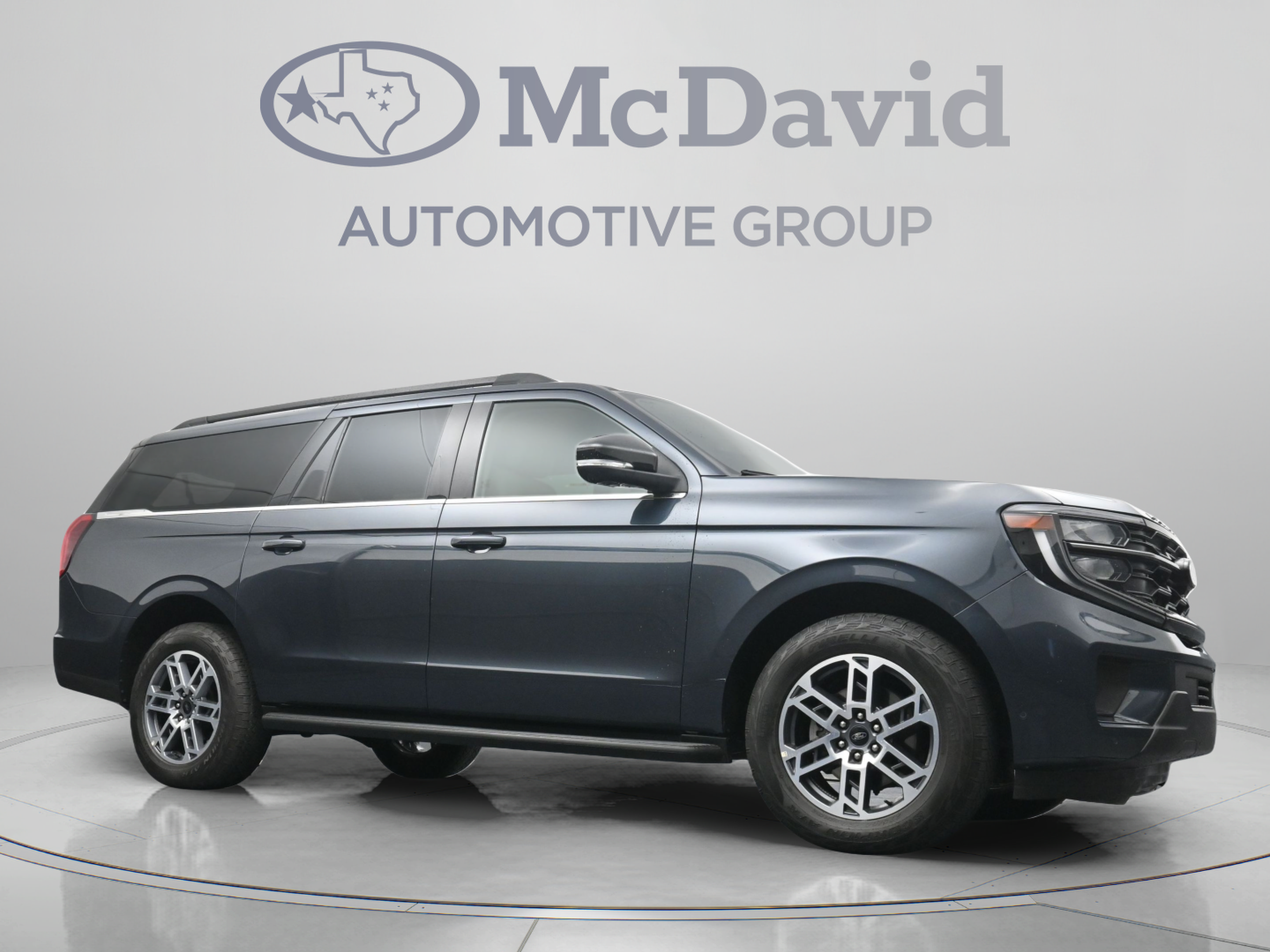 Used 2025 Ford Expedition Max Active AWD/4WD image 26