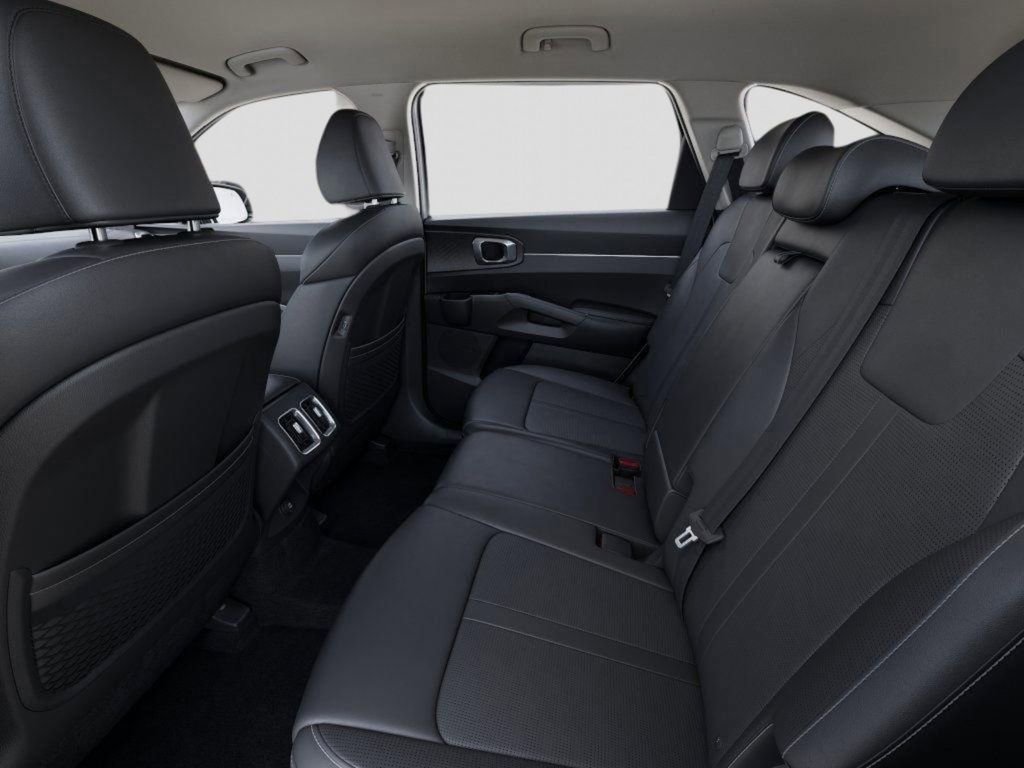 Used 2025 Kia Sorento S image 18
