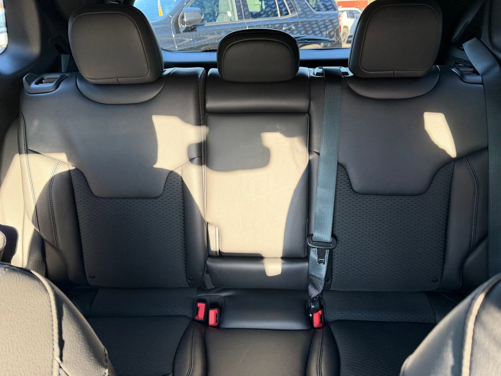 New 2026 Jeep Compass Latitude AWD/4WD image 21