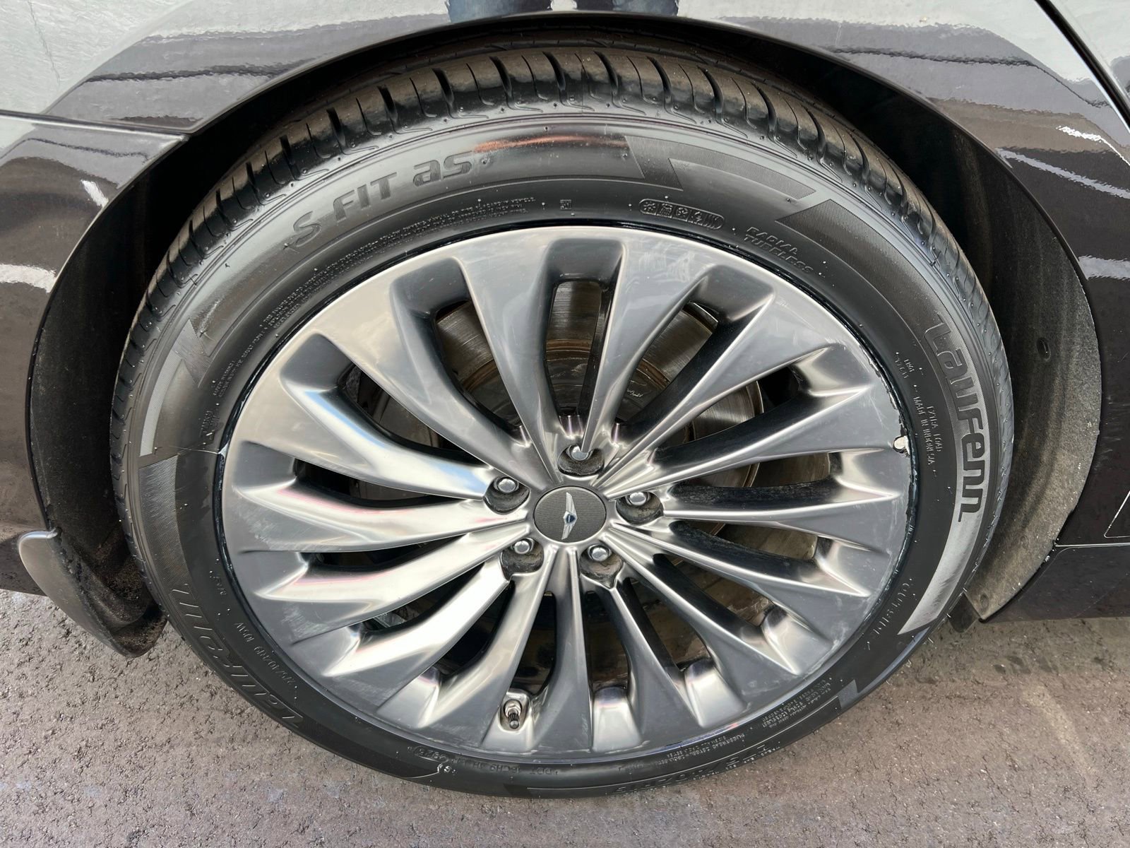 Used 2018 Genesis G90 5.0 Ultimate RWD image 13