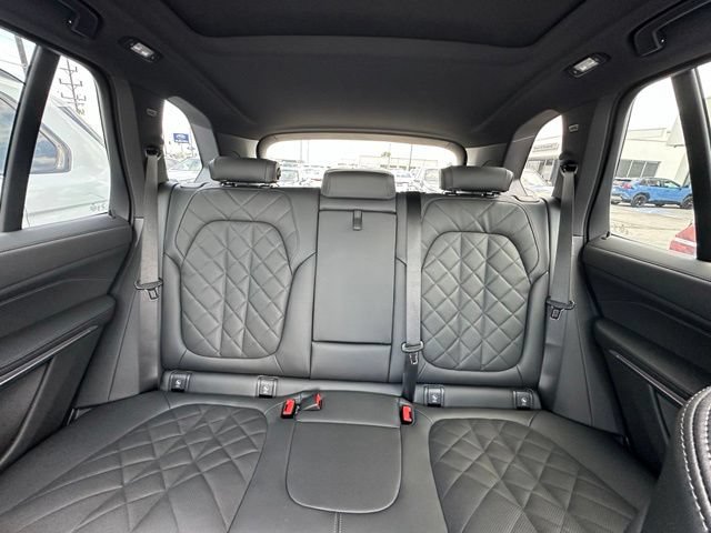New 2026 BMW X5 xDrive50e w/ Climate Comfort Package AWD/4WD image 32