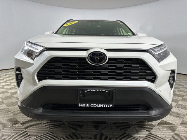 Used 2023 Toyota RAV4 XLE Premium image 2