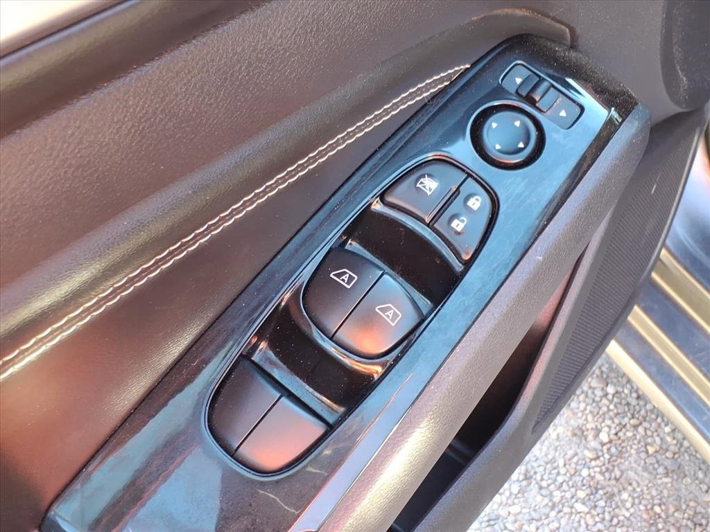 Used 2021 Nissan Altima 2.5 Platinum image 16