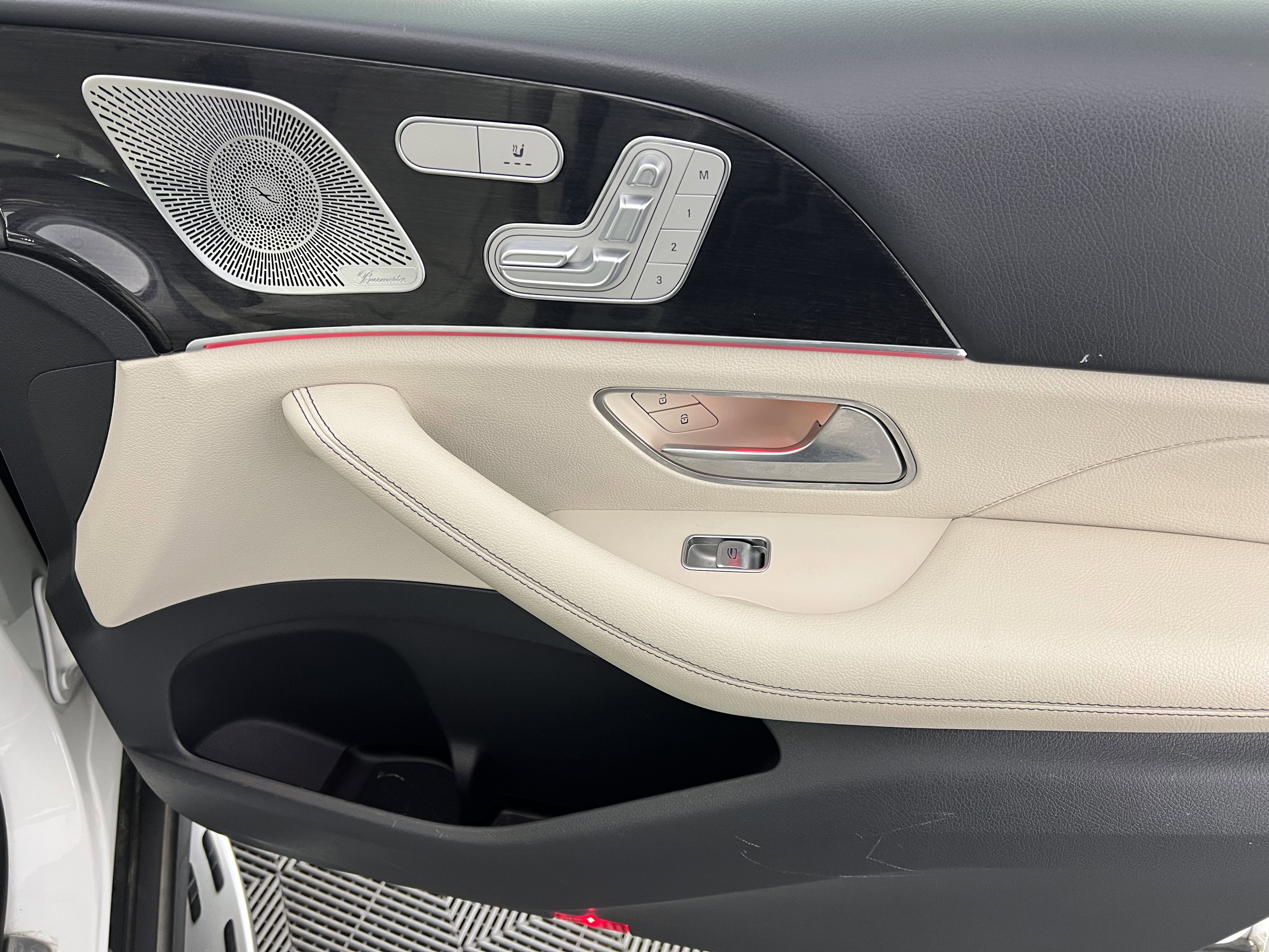 Used 2020 Mercedes-Benz GLS 450 4MATIC image 26
