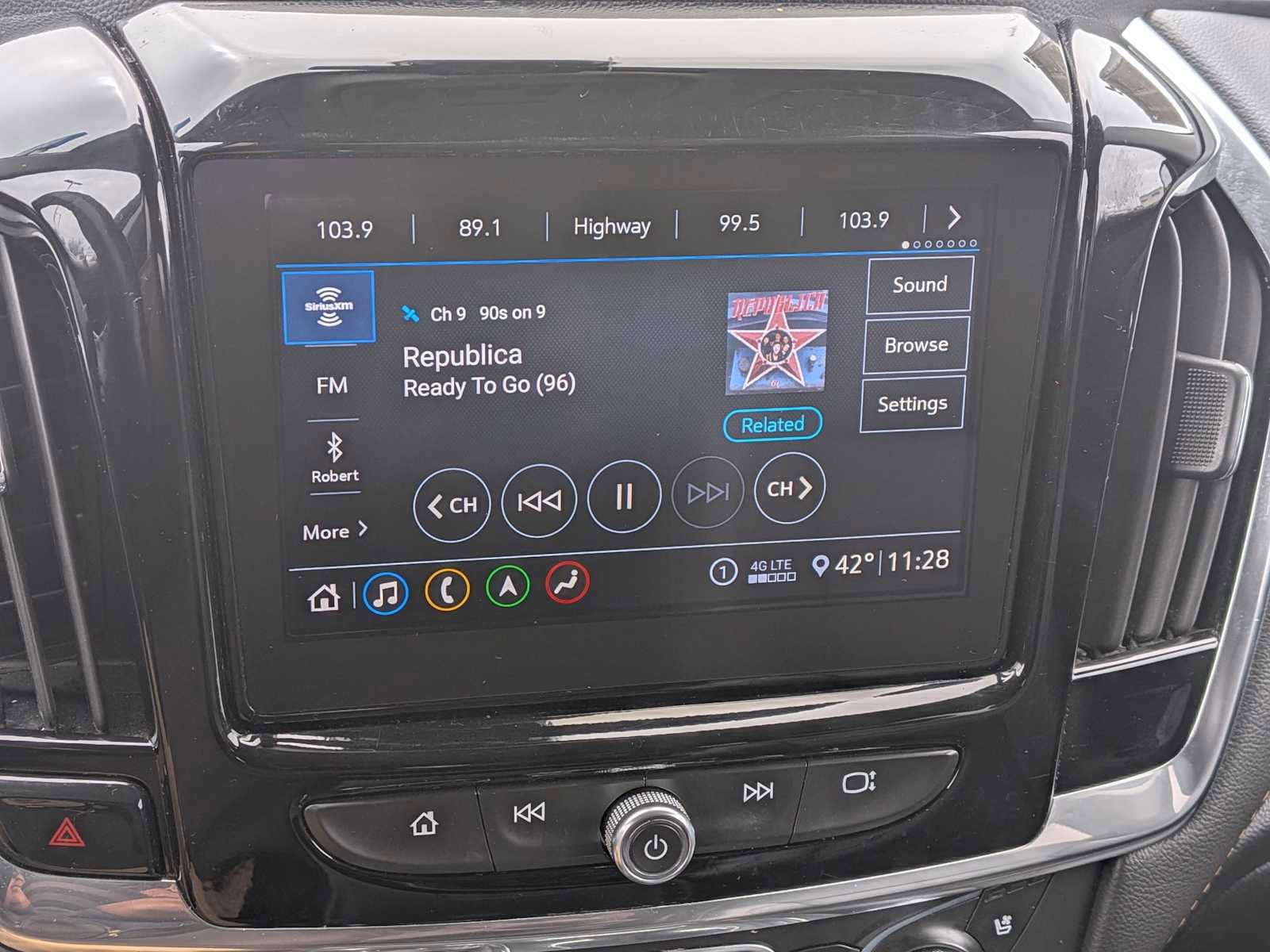 Used 2020 Chevrolet Traverse Premier w/ Redline Edition AWD/4WD image 29