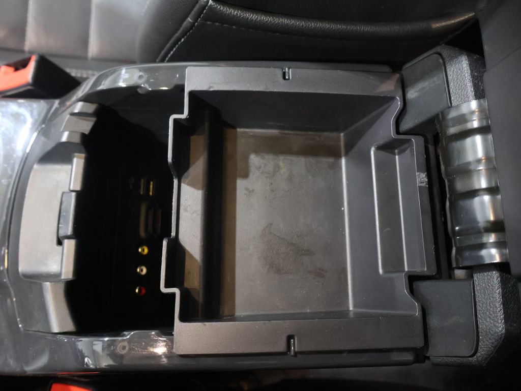 Used 2015 Ford Escape Titanium w/ Canadian Touring Package image 30