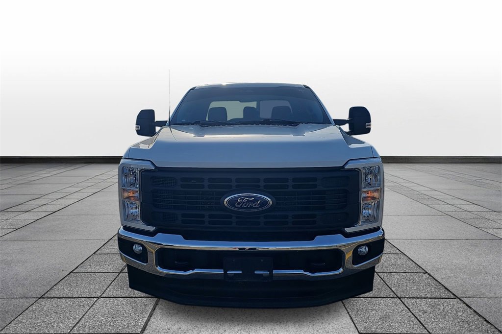 Used 2023 Ford F250 XL w/ XL Chrome Package image 2