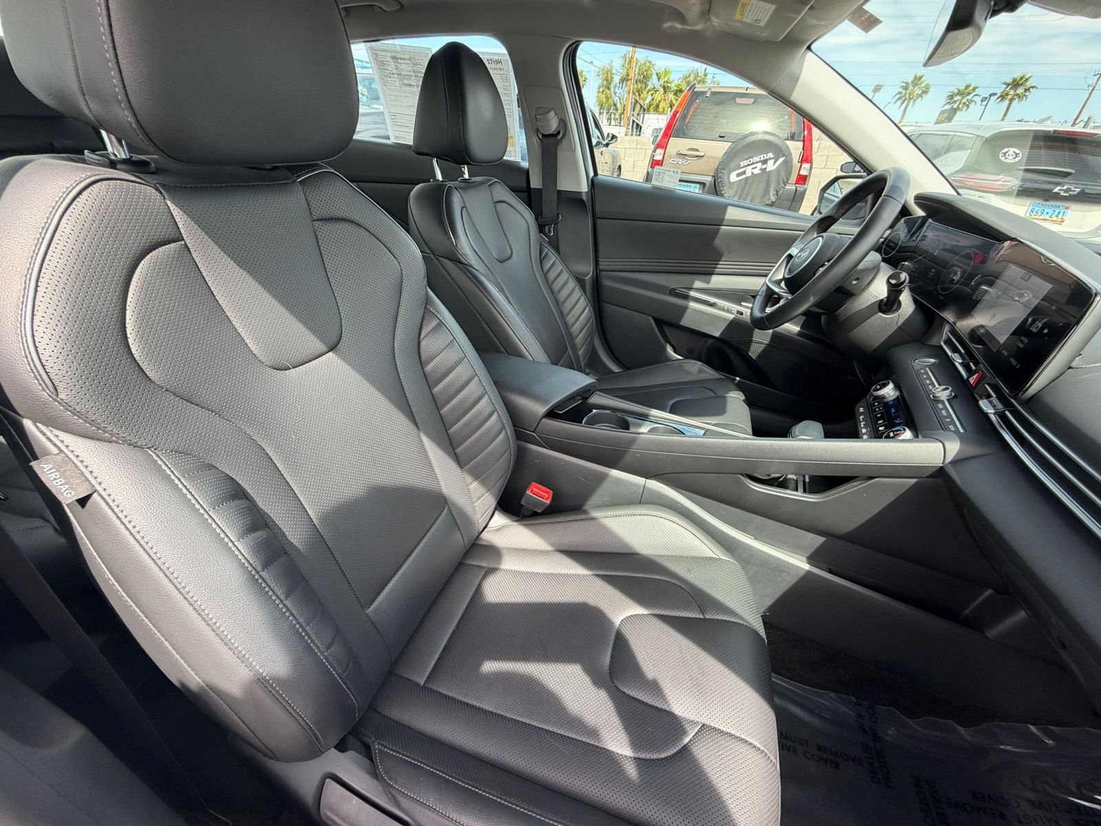 Used 2025 Hyundai Elantra Limited FWD image 37