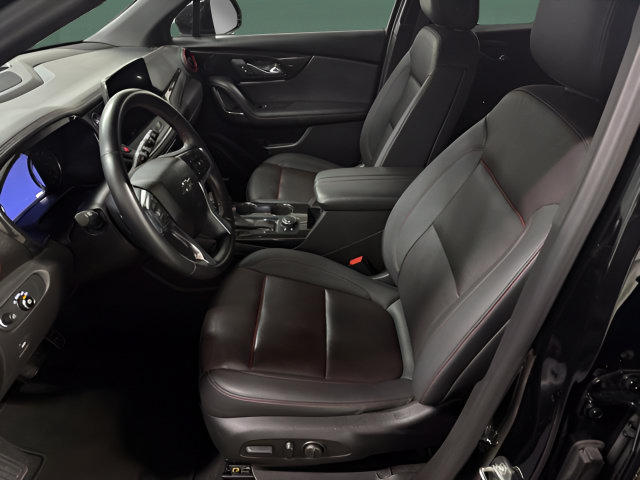 Used 2025 Chevrolet Blazer RS FWD image 12