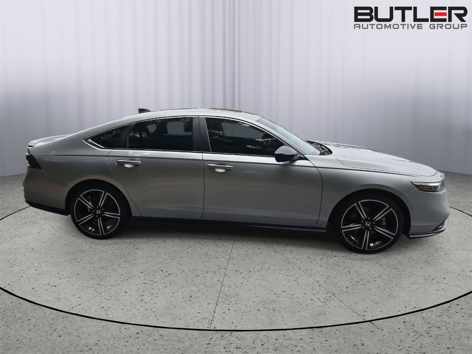 Used 2024 Honda Accord Sport image 3