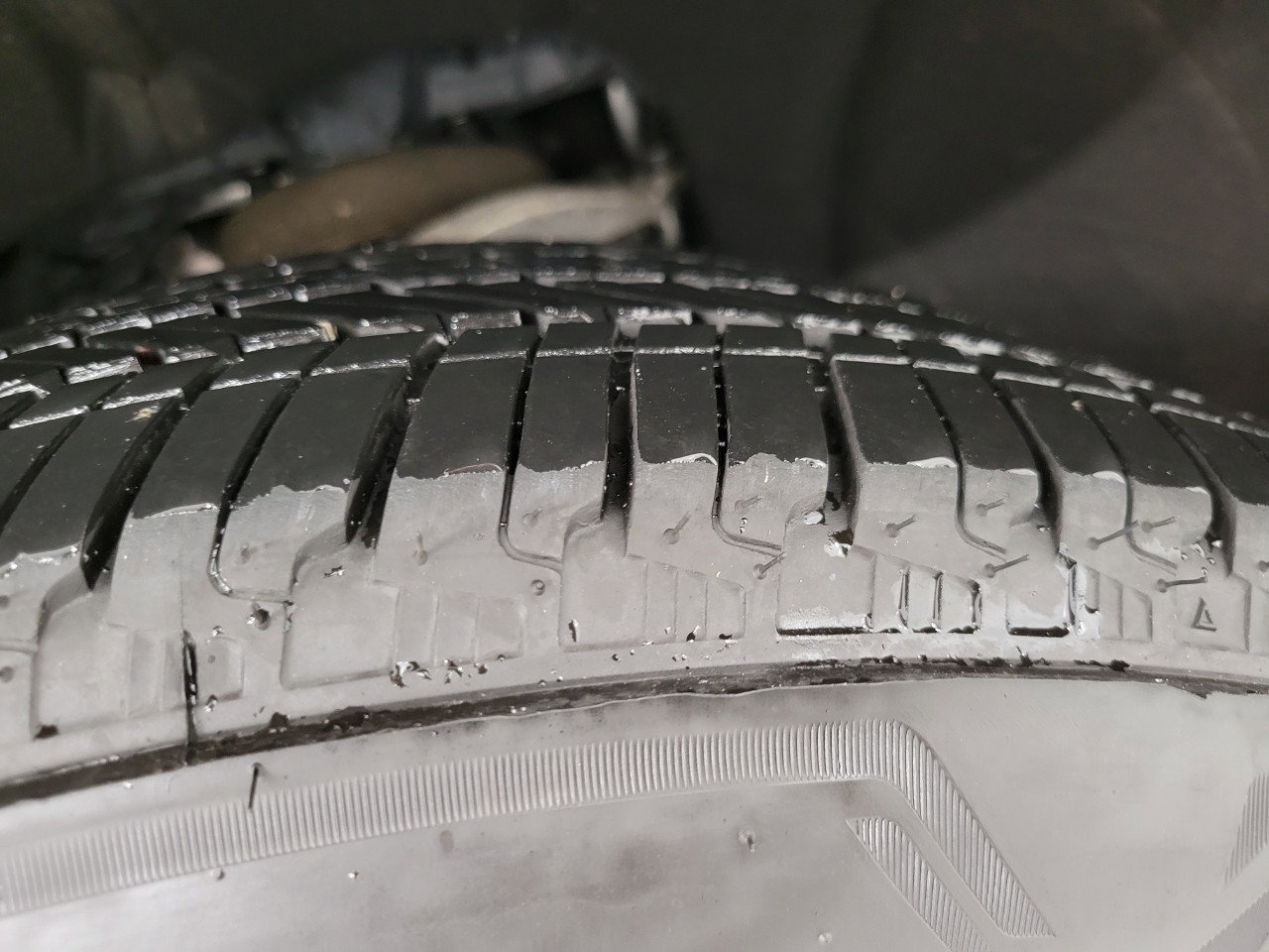 Certified 2021 Cadillac Escalade Premium Luxury w/ LPO, Radiant Package image 5