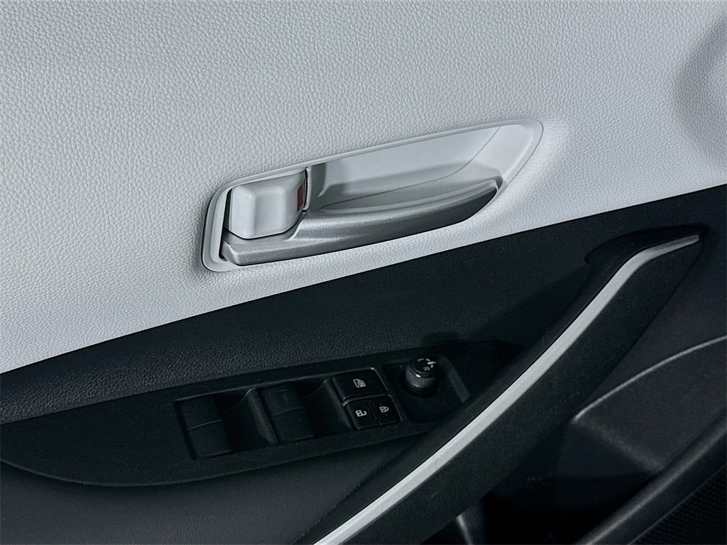 Used 2021 Toyota Corolla SE image 23