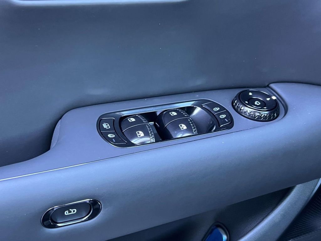 New 2026 Genesis G90 3.5T Prestige image 4