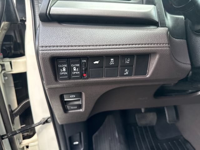 Used 2018 Honda Odyssey EX-L image 16