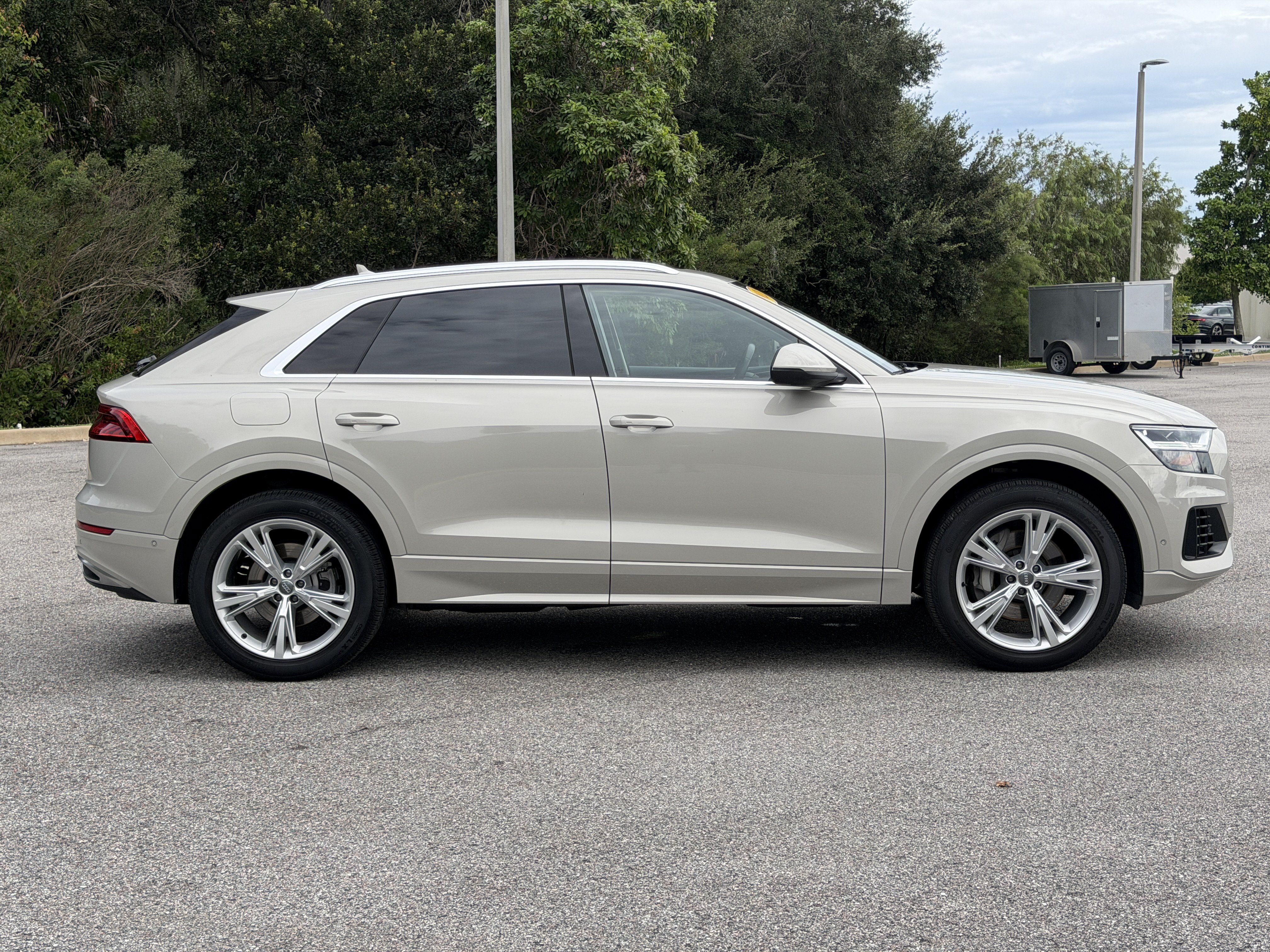 Used 2021 Audi Q8 Premium Plus AWD/4WD image 8