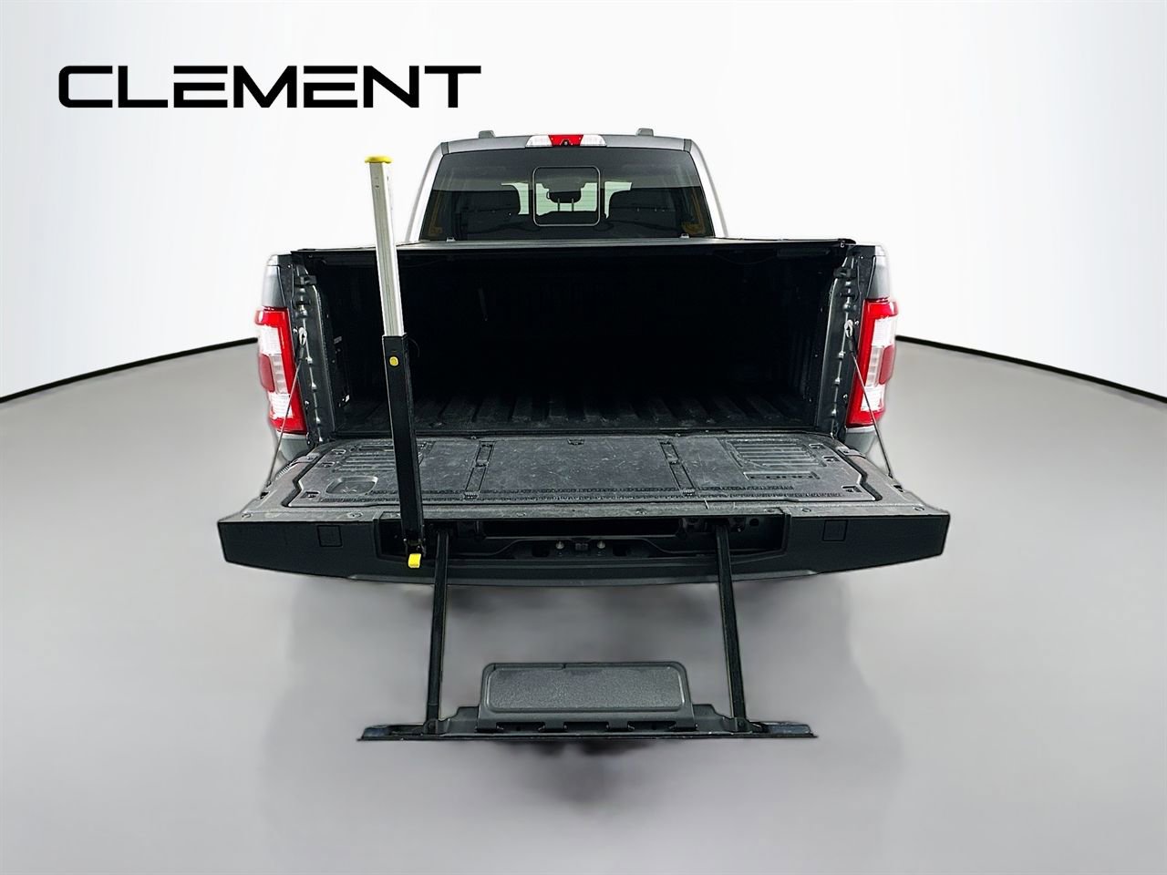 Used 2021 Ford F150 Lariat w/ Equipment Group 502A High image 11