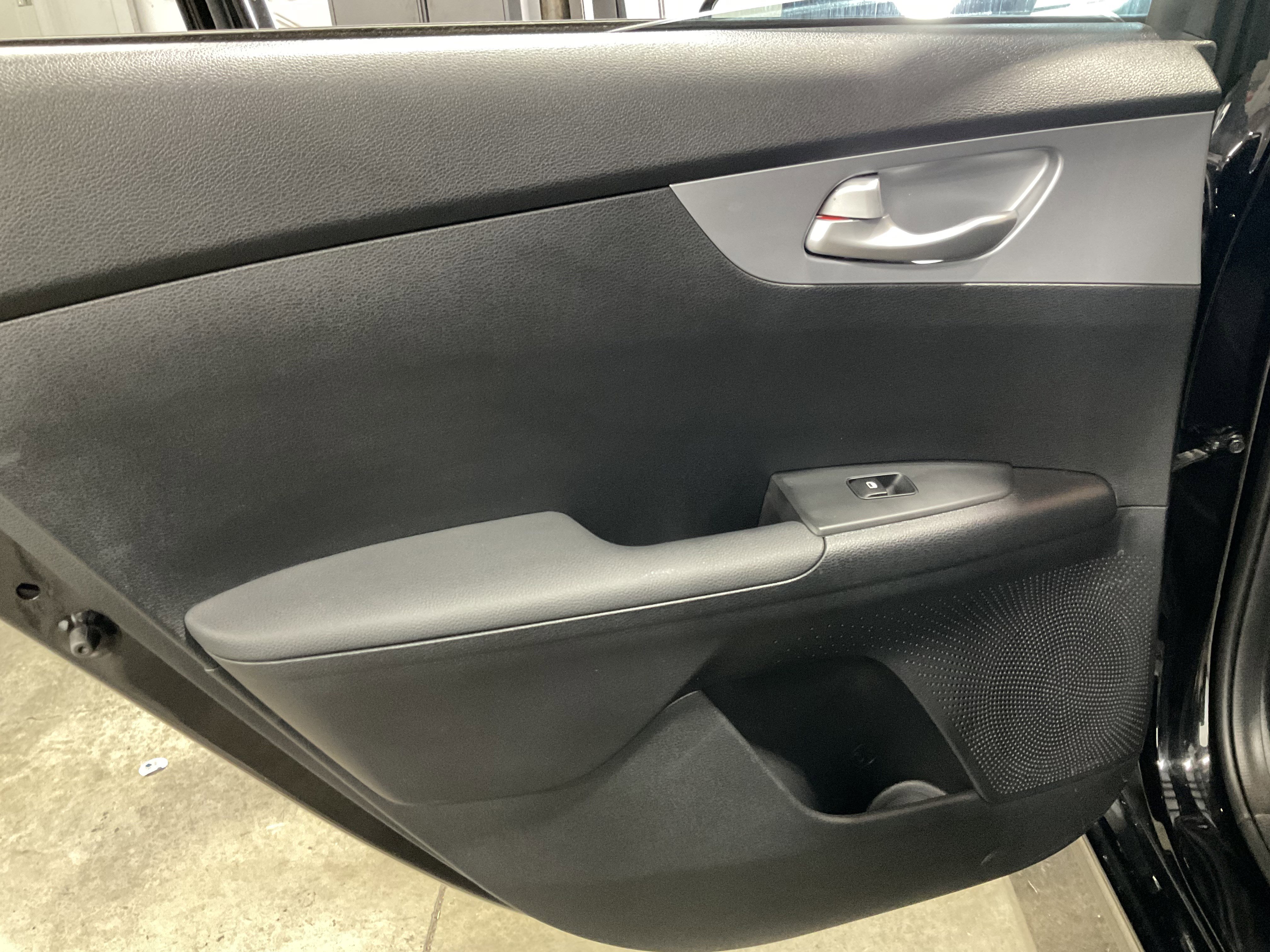 Used 2023 Kia Forte LXS FWD image 30