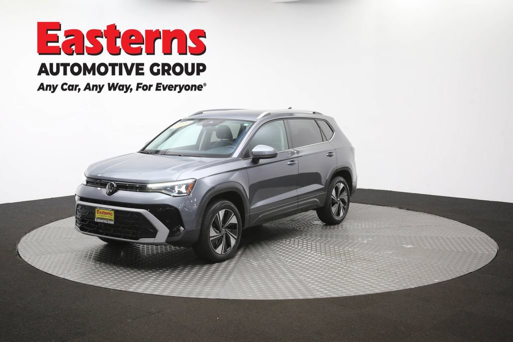 Used 2025 Volkswagen Taos SE AWD/4WD image 54