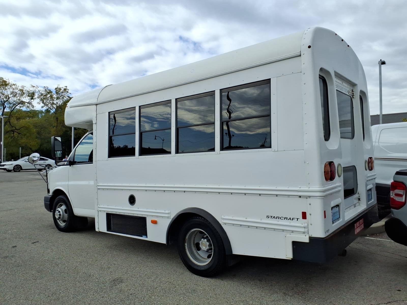 Used 2014 Chevrolet Express 3500 w/ School Bus Package RWD image 4