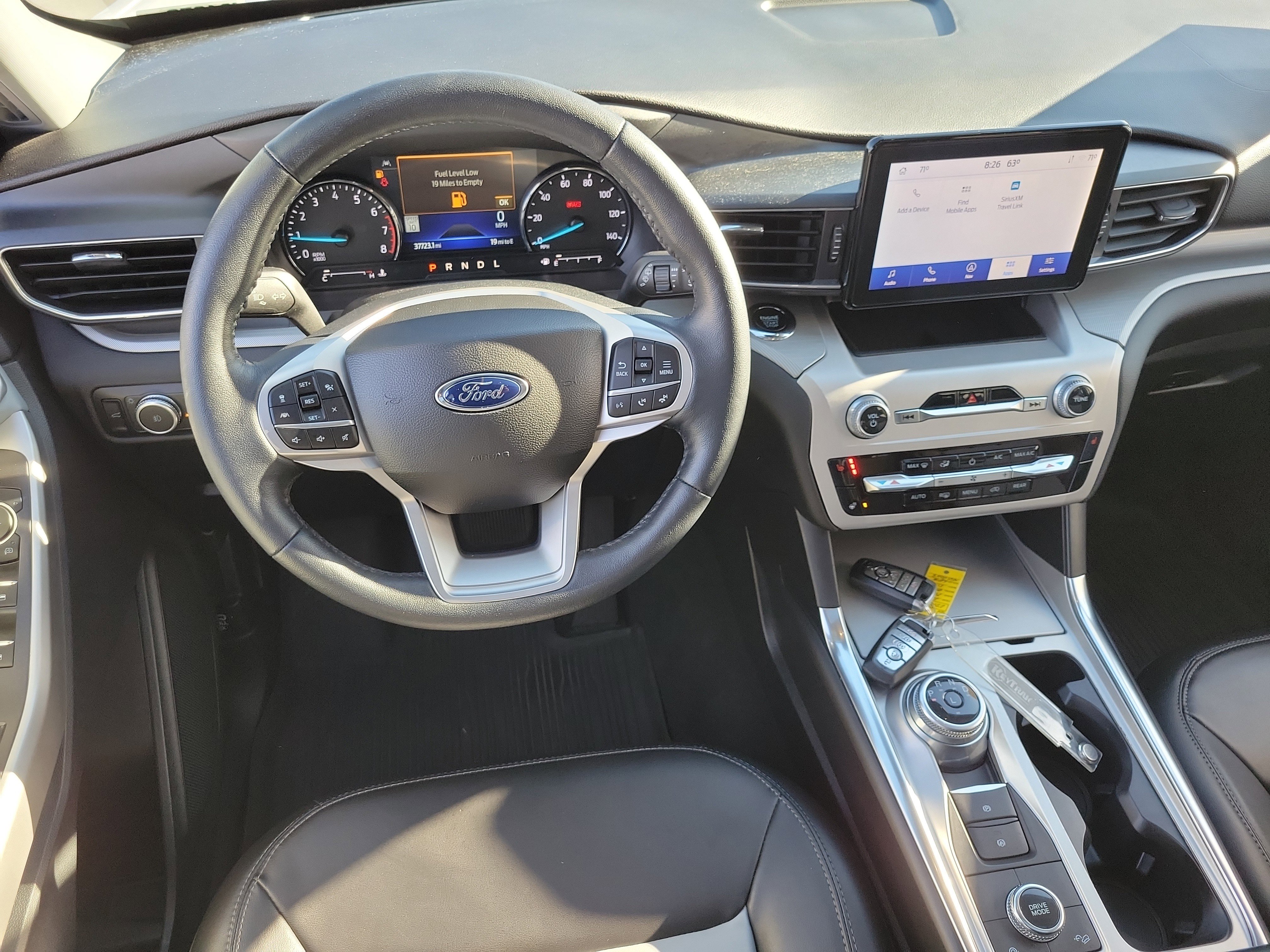 Certified 2022 Ford Explorer XLT w/ Equipment Group 202A image 4