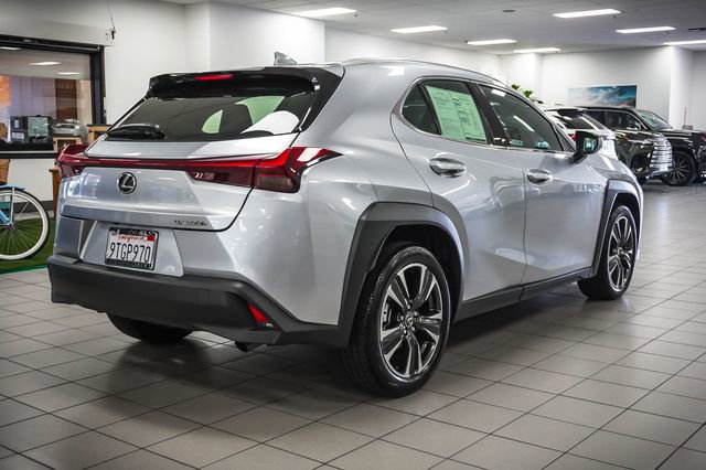 Certified 2025 Lexus UX 300h FWD image 5