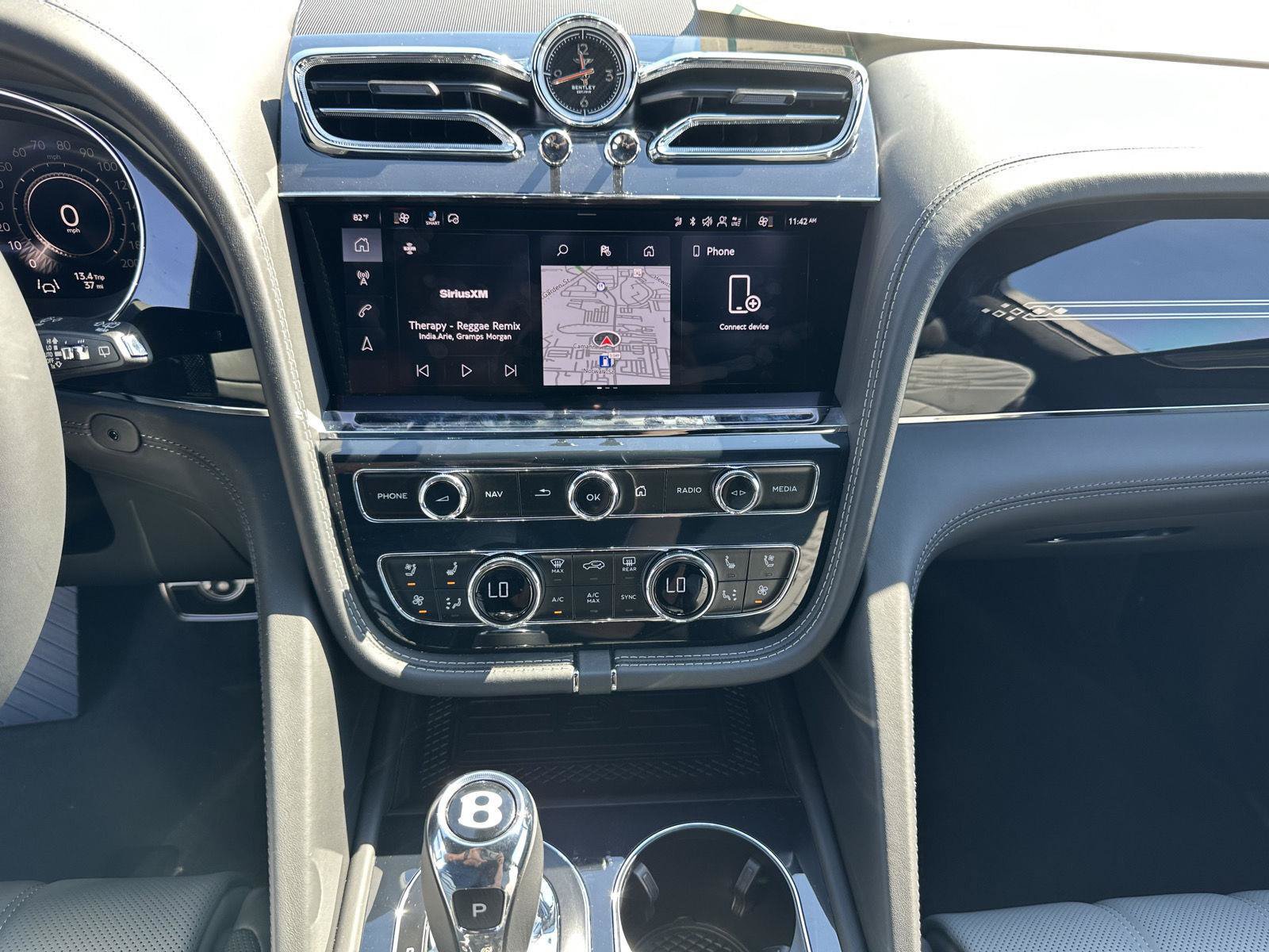 New 2027 Bentley Bentayga AWD/4WD image 38