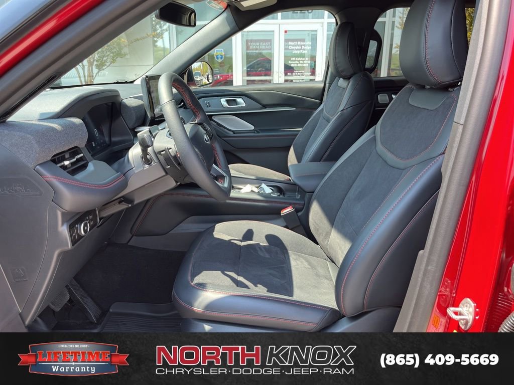 Used 2026 Ford Explorer ST w/ Sun And Sound Package AWD/4WD image 4
