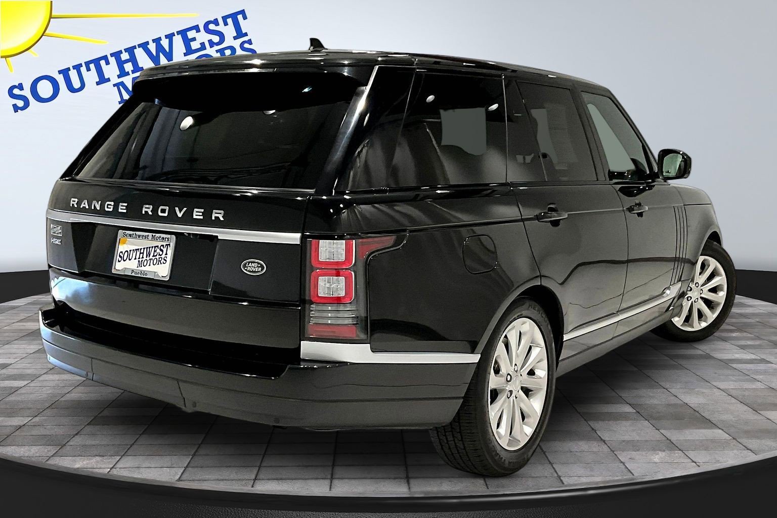 Used 2016 Land Rover Range Rover HSE AWD/4WD image 7