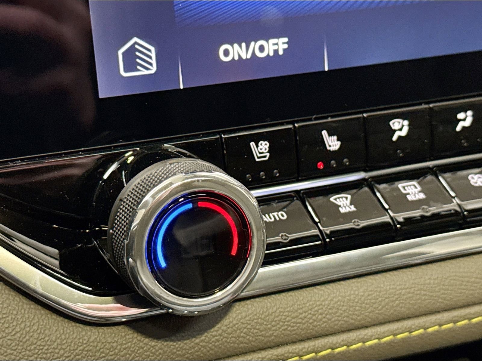 New 2026 Chevrolet Colorado ZR2 w/ Technology Package image 24