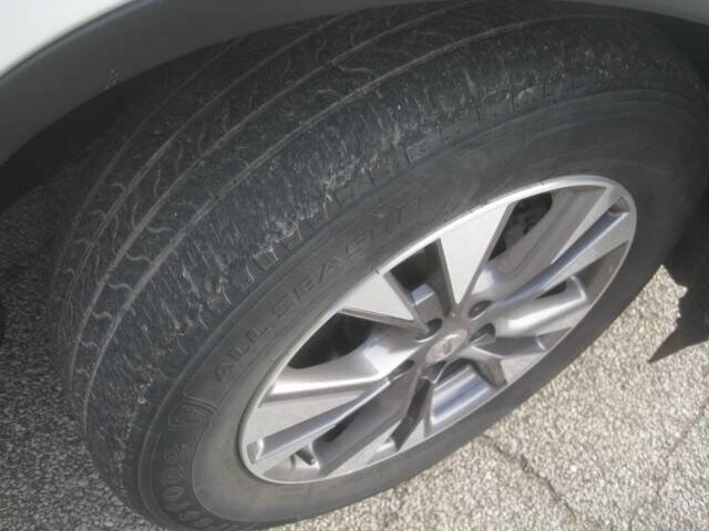 Used 2015 Nissan Murano SL w/ SL Technology Package image 32