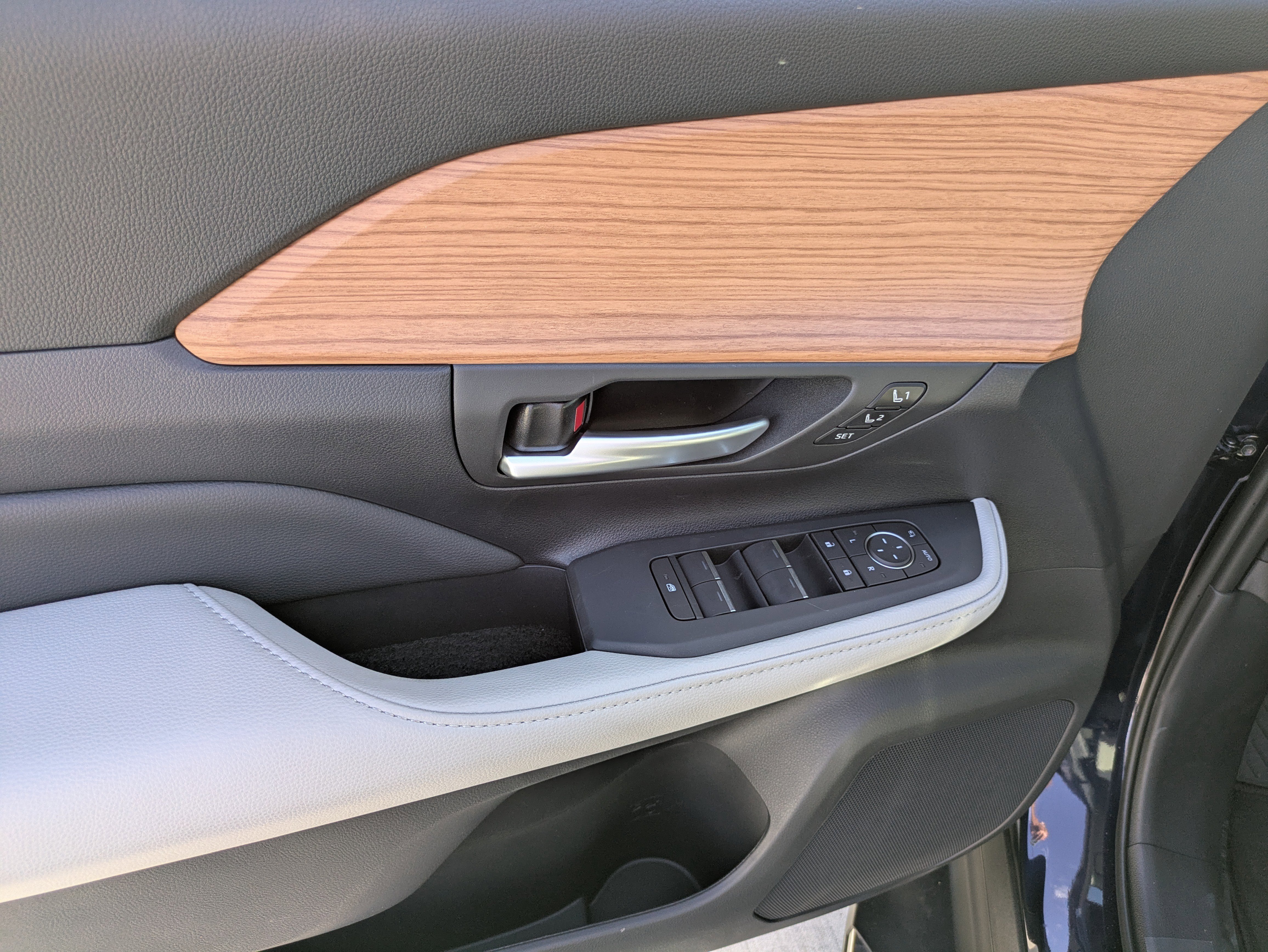 New 2026 Toyota Grand Highlander Platinum image 13