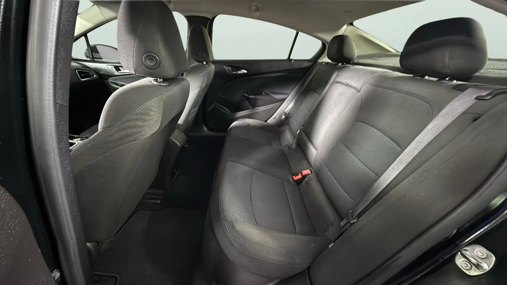 Used 2017 Chevrolet Cruze LT w/ Convenience Package FWD image 23