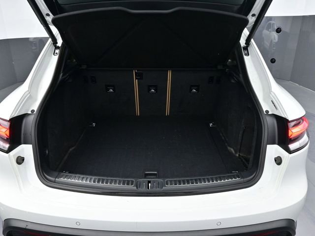 Certified 2023 Porsche Macan image 14