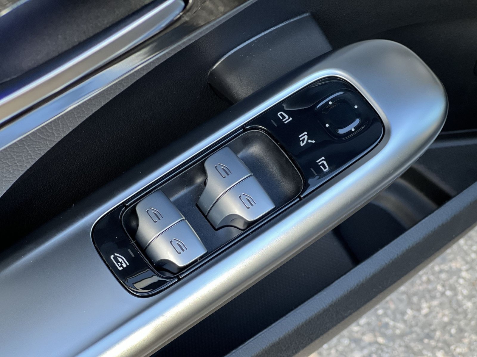 Certified 2026 Mercedes-Benz C 300 4MATIC Sedan image 13