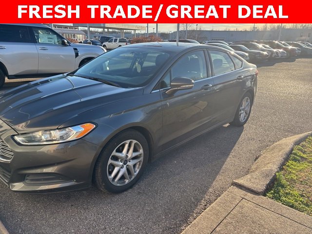 Used 2016 Ford Fusion SE