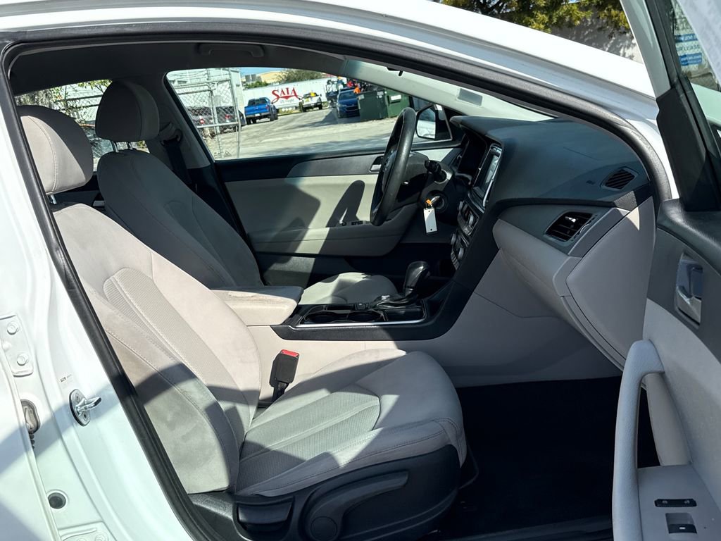 Used 2018 Hyundai Sonata SE image 24