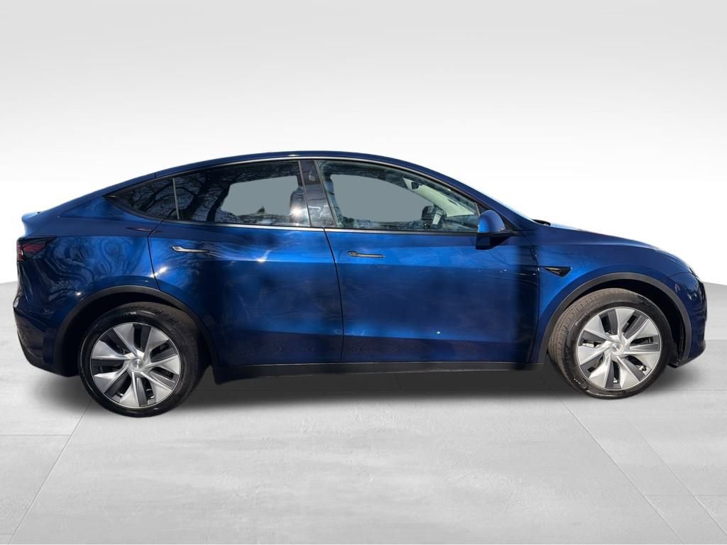 Used 2024 Tesla Model Y Long Range image 6