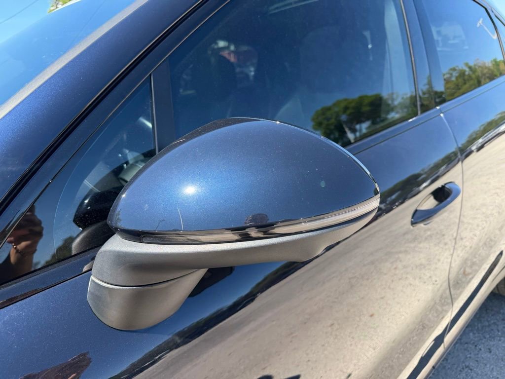 Used 2022 Porsche Cayenne S Platinum image 10