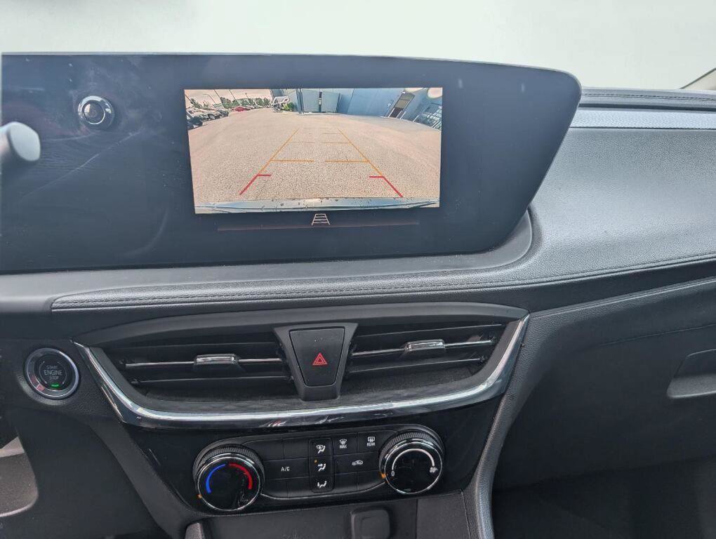 Used 2024 Buick Encore GX Sport Touring AWD/4WD image 13