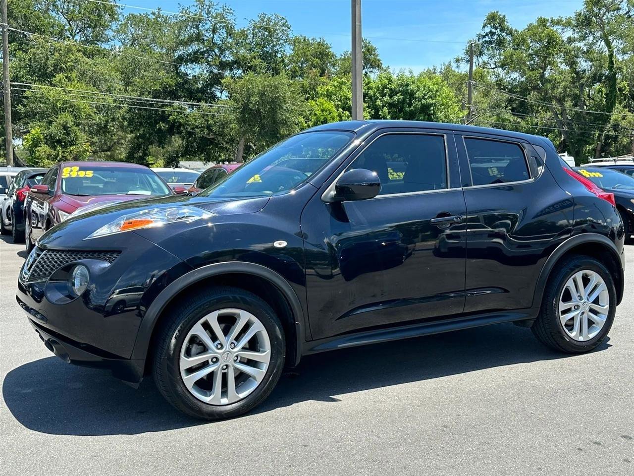 Used 2014 Nissan Juke S FWD image 24
