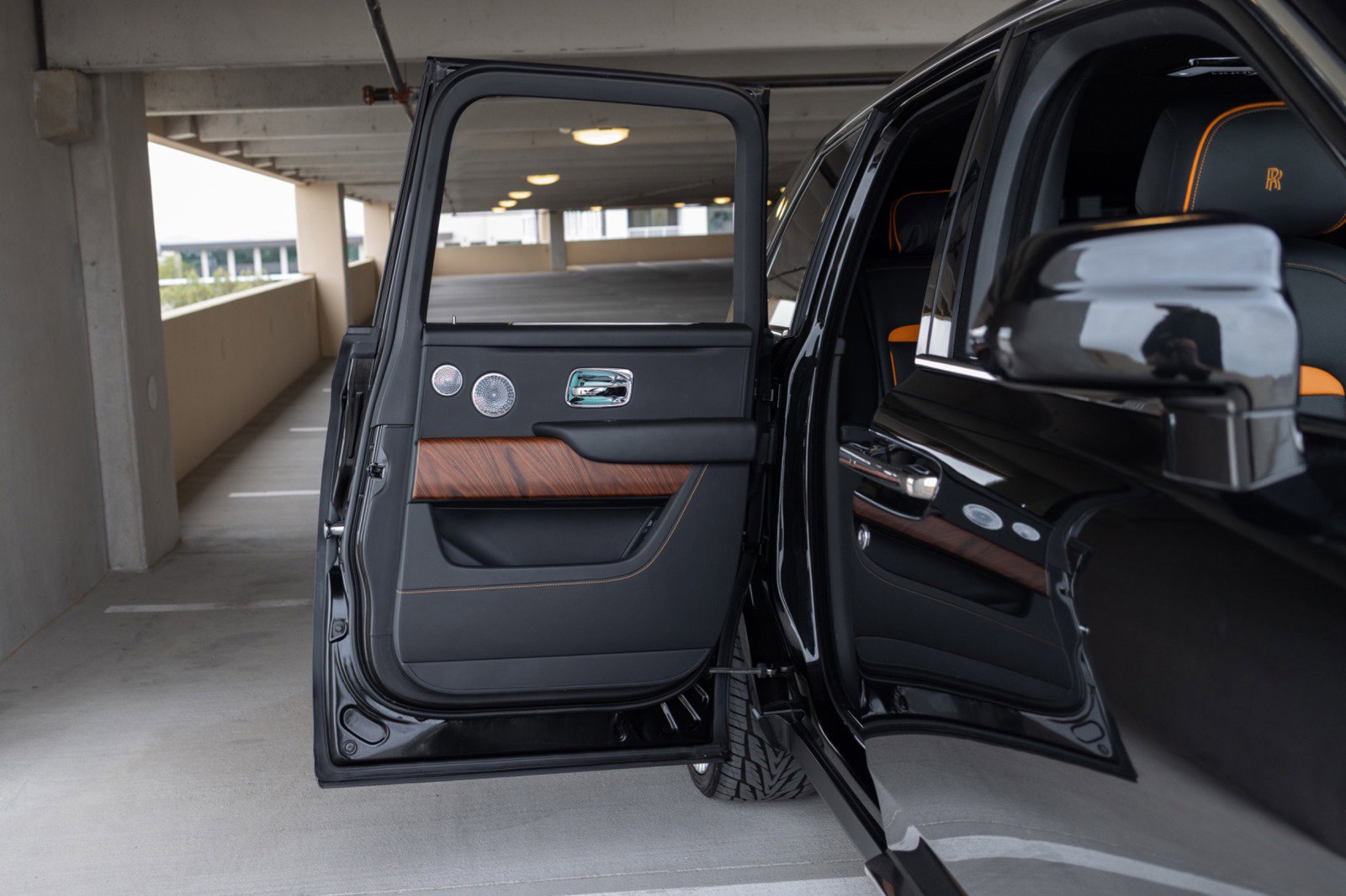 Used 2021 Rolls-Royce Cullinan image 46