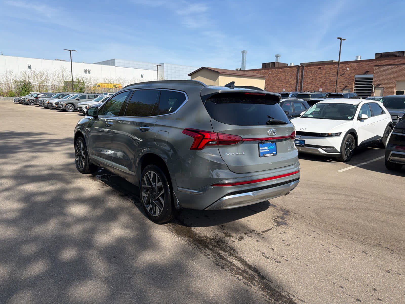 Used 2023 Hyundai Santa Fe Calligraphy w/ Cargo Package AWD/4WD image 3