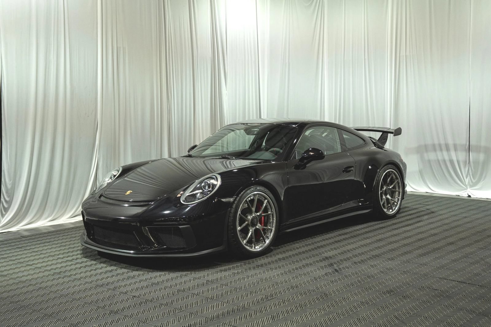 Used 2018 Porsche 911 GT3 RWD image 1