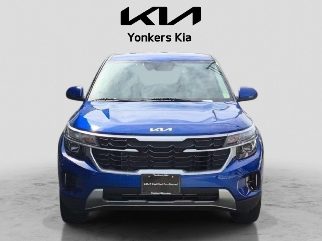Certified 2024 Kia Seltos LX AWD/4WD image 2
