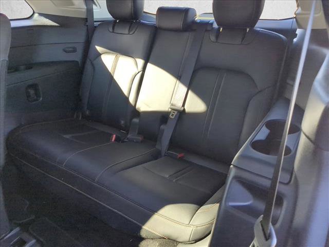 Used 2024 MAZDA CX-90 3.3 Turbo w/ Select Package image 19